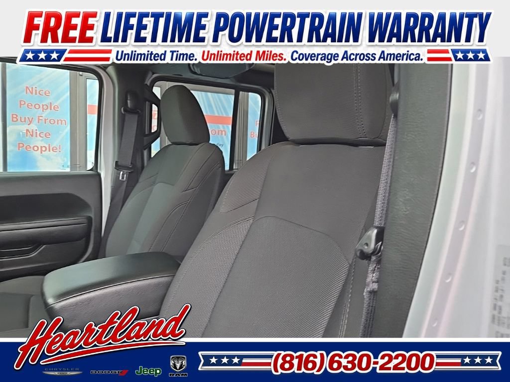 Used 2023 Jeep Gladiator Sport AWD/4WD image 36