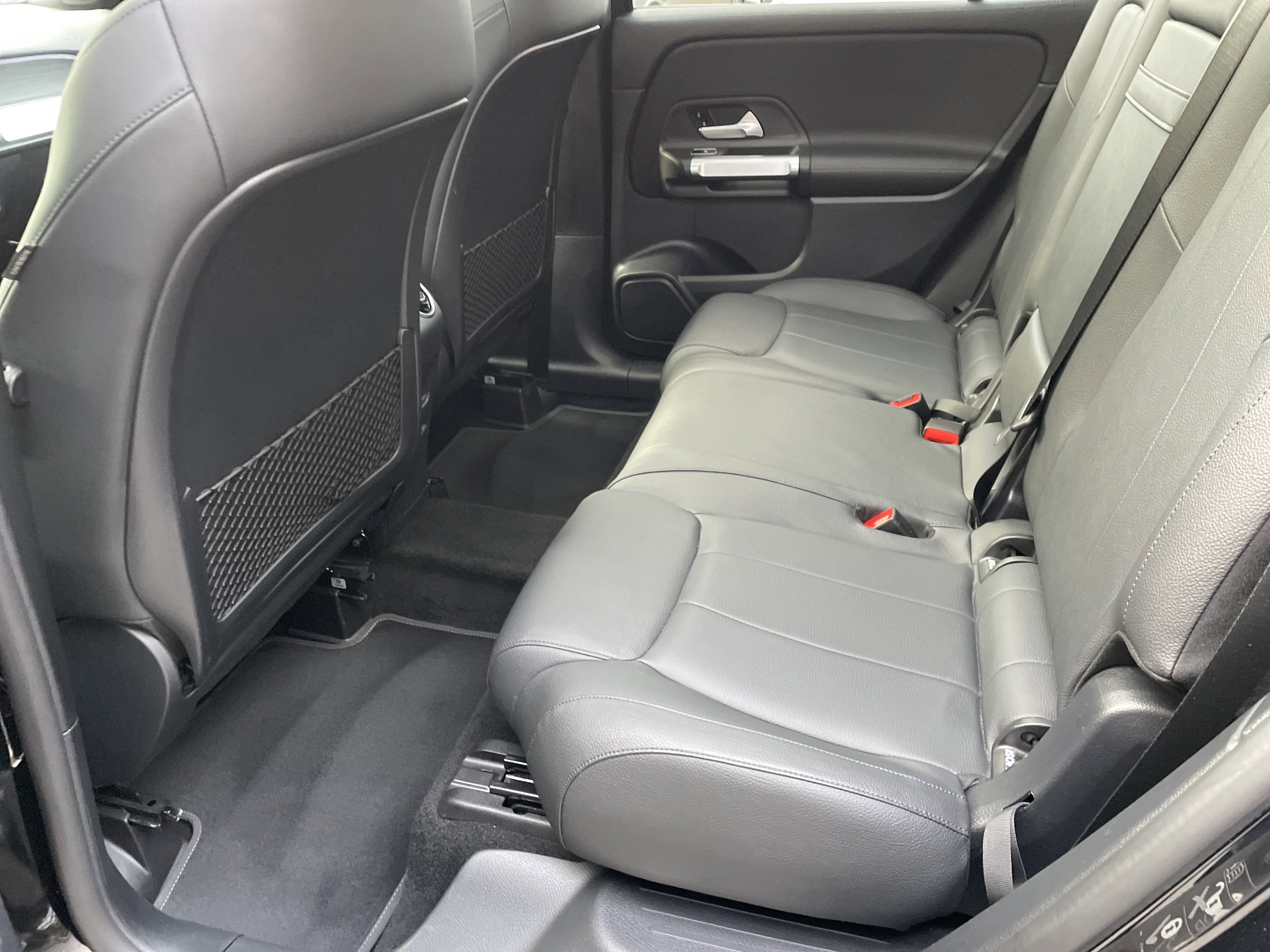 Certified 2022 Mercedes-Benz GLB 250 4MATIC image 38