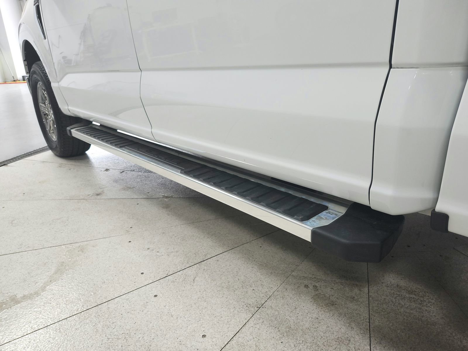 Used 2024 Ford F150 XLT w/ Mobile Office Package image 41