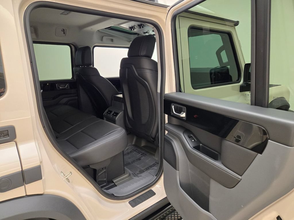 Used 2024 INEOS Grenadier Station Wagon AWD/4WD image 25