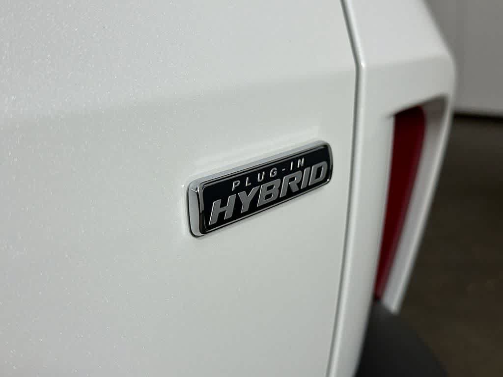 Used 2025 Ford Escape SE FWD image 7