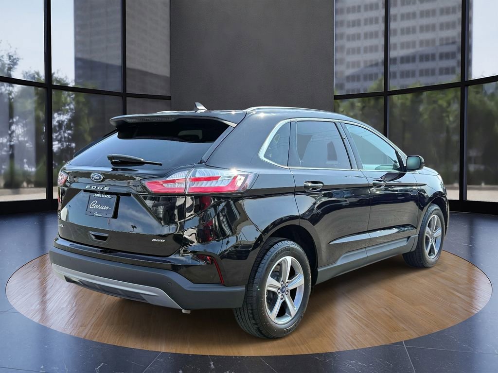 Certified 2022 Ford Edge SEL w/ Convenience Package image 3