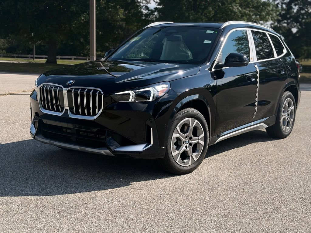 New 2026 BMW X1 xDrive28i w/ Technology Package AWD/4WD image 1