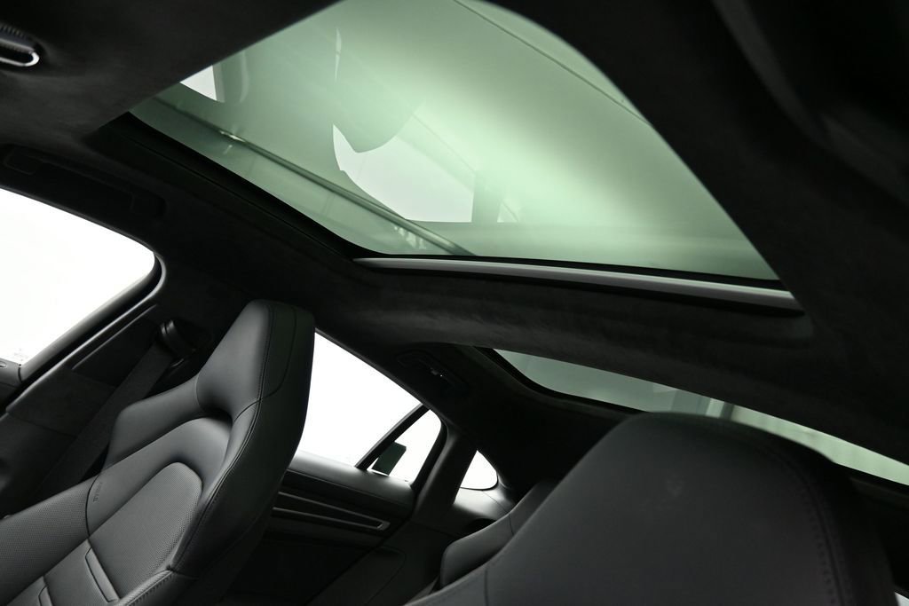 Certified 2023 Porsche Panamera GTS AWD/4WD image 10
