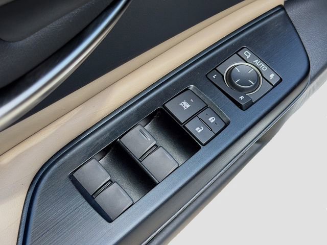 Used 2020 Lexus ES 350 Ultra Luxury w/ Accessory Package 2 FWD image 22