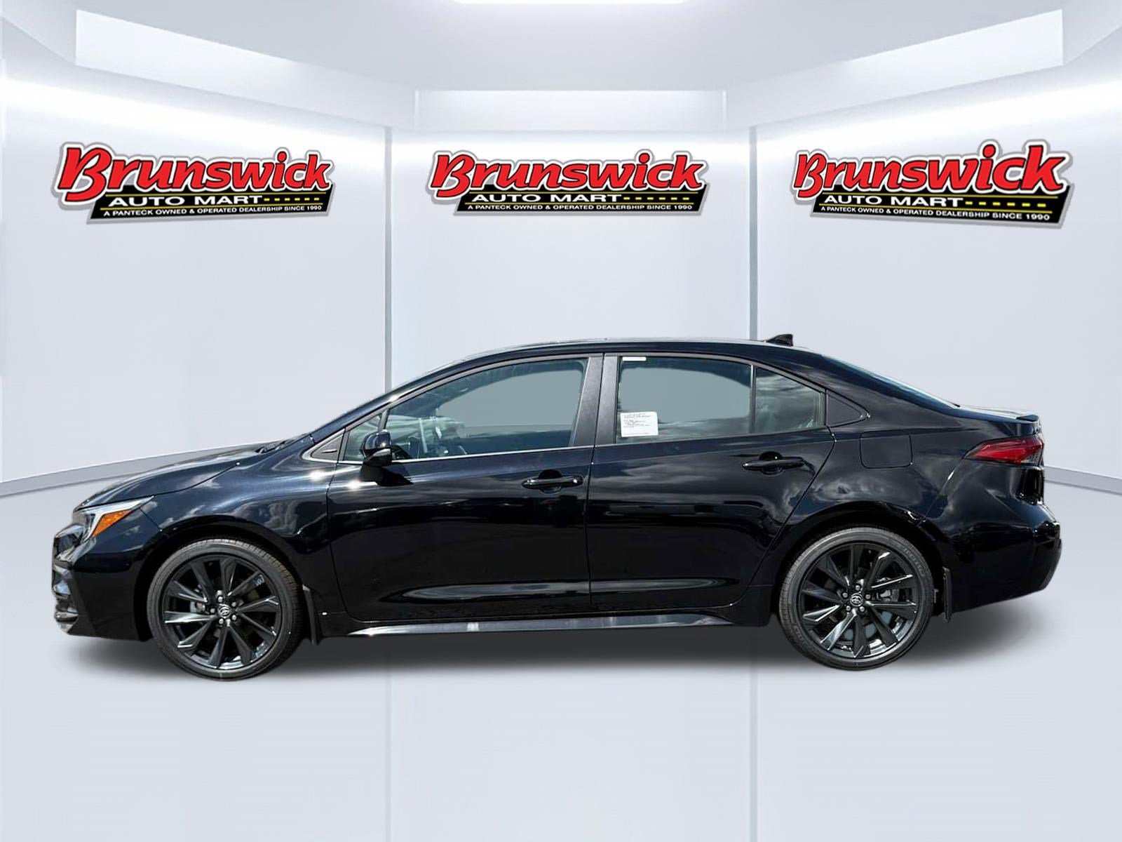 New 2026 Toyota Corolla XSE FWD image 3
