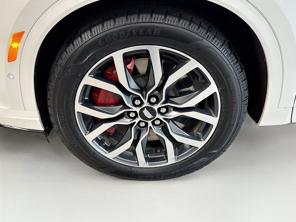 Used 2025 Cadillac XT6 Sport w/ Technology Package AWD/4WD image 37