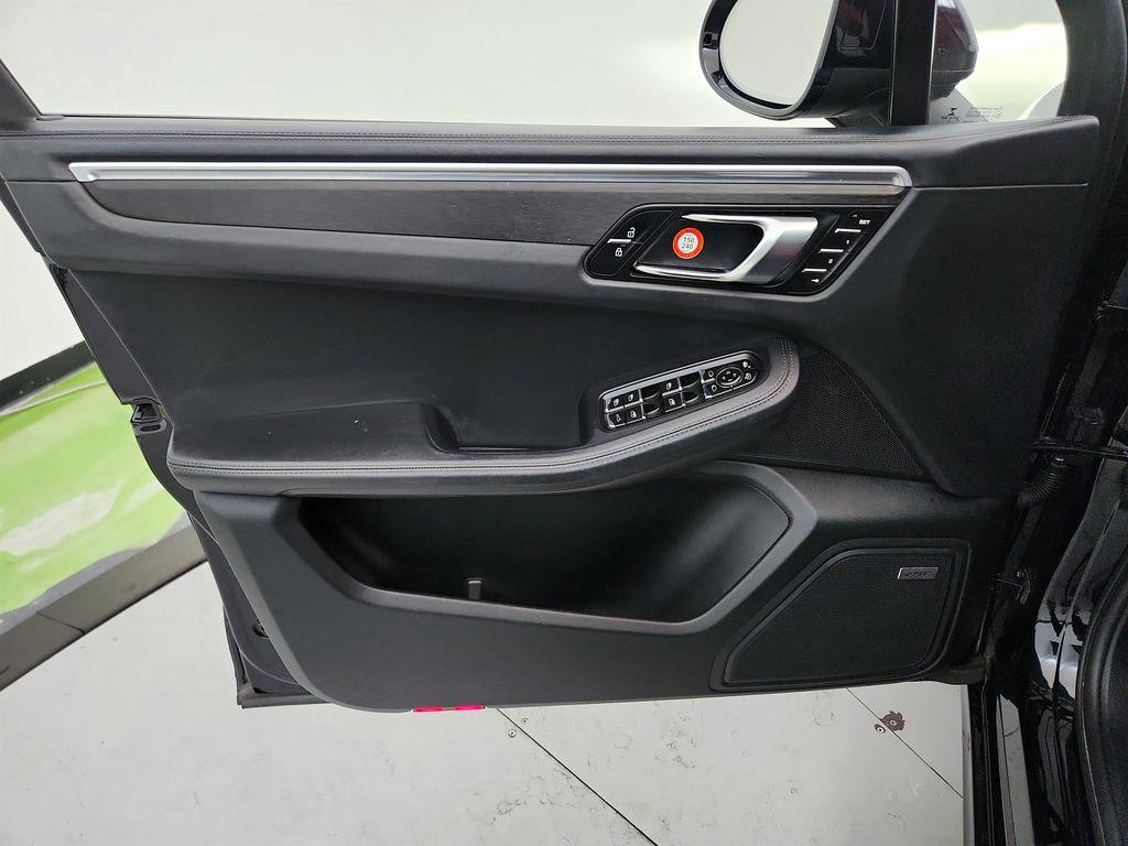 Used 2021 Porsche Macan GTS image 24