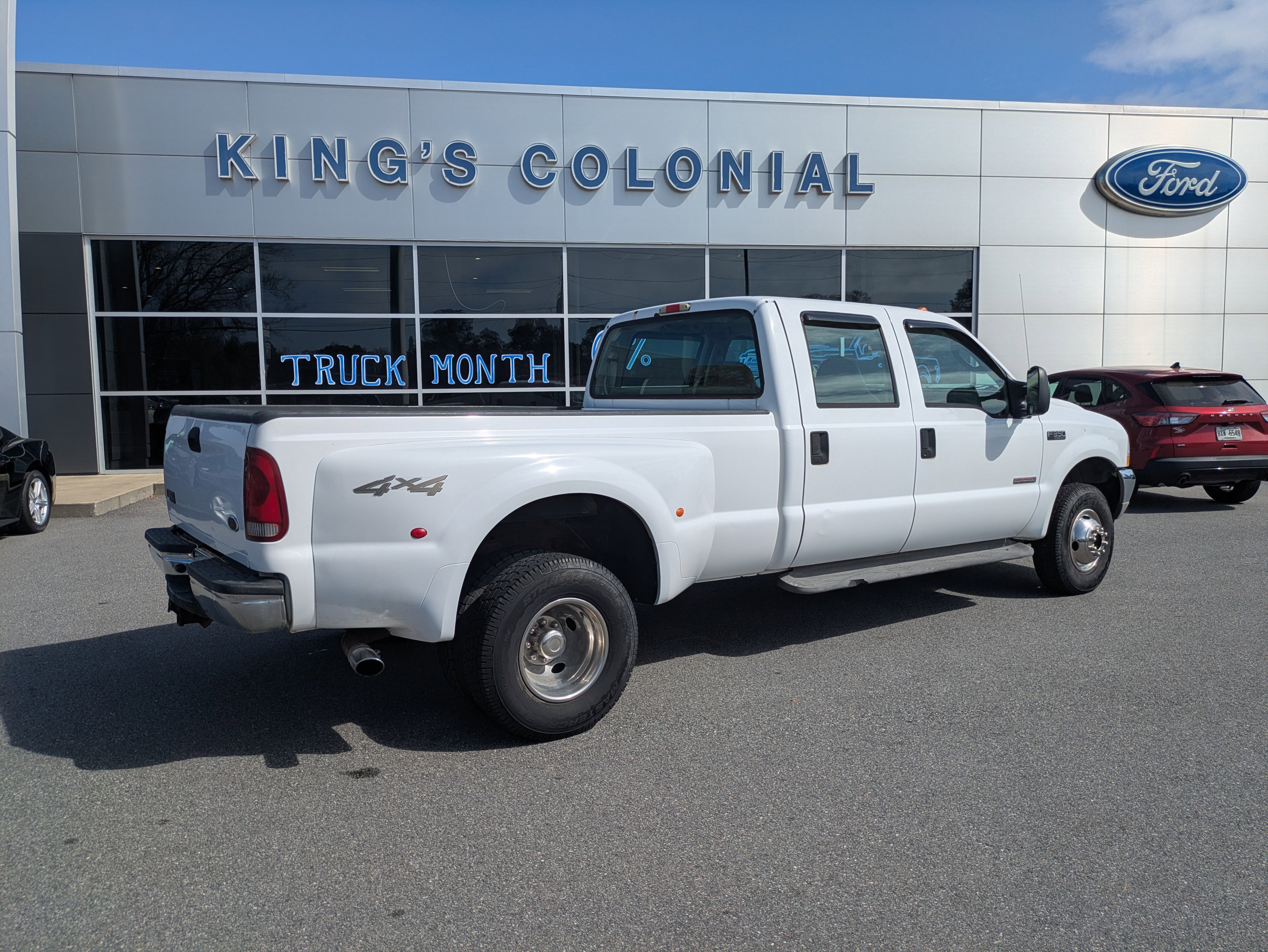 Used 2004 Ford F350 4x4 Crew Cab DRW Super Duty image 4