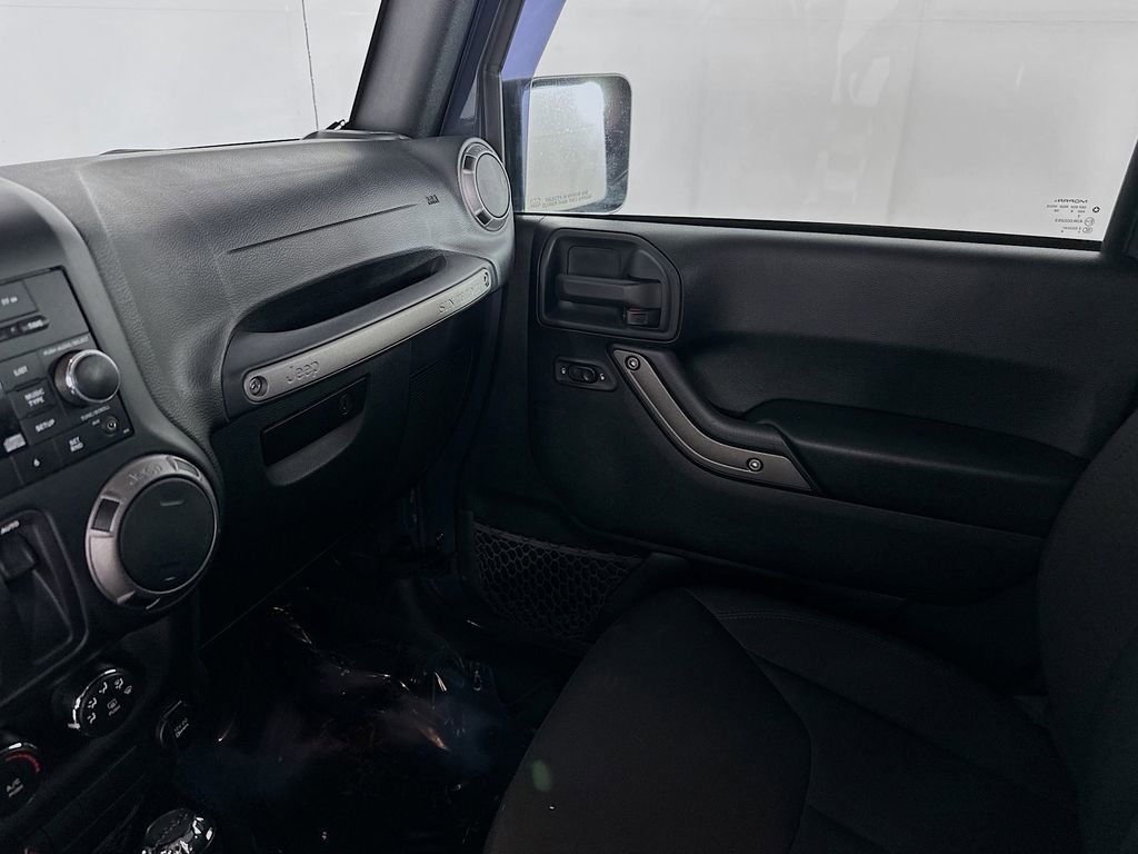 Certified 2016 Jeep Wrangler Sport image 30
