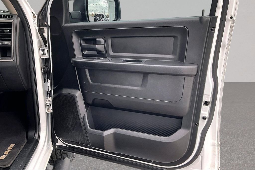 Used 2016 RAM 1500 Express image 29