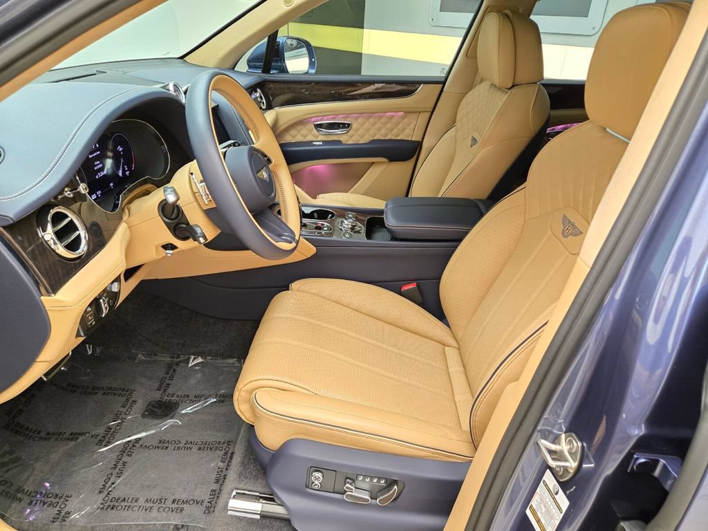 Certified 2023 Bentley Bentayga AWD/4WD image 15