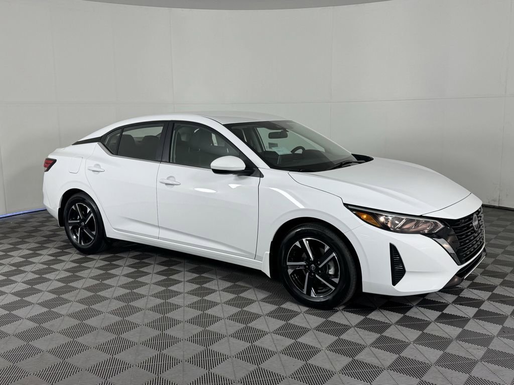 New 2025 Nissan Sentra SV image 2