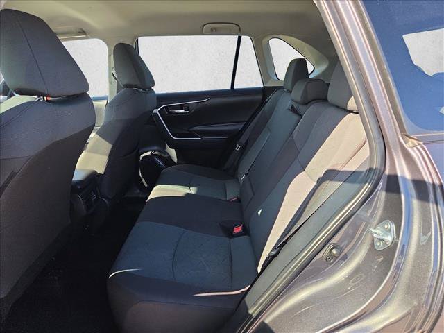 Used 2024 Toyota RAV4 XLE FWD image 17