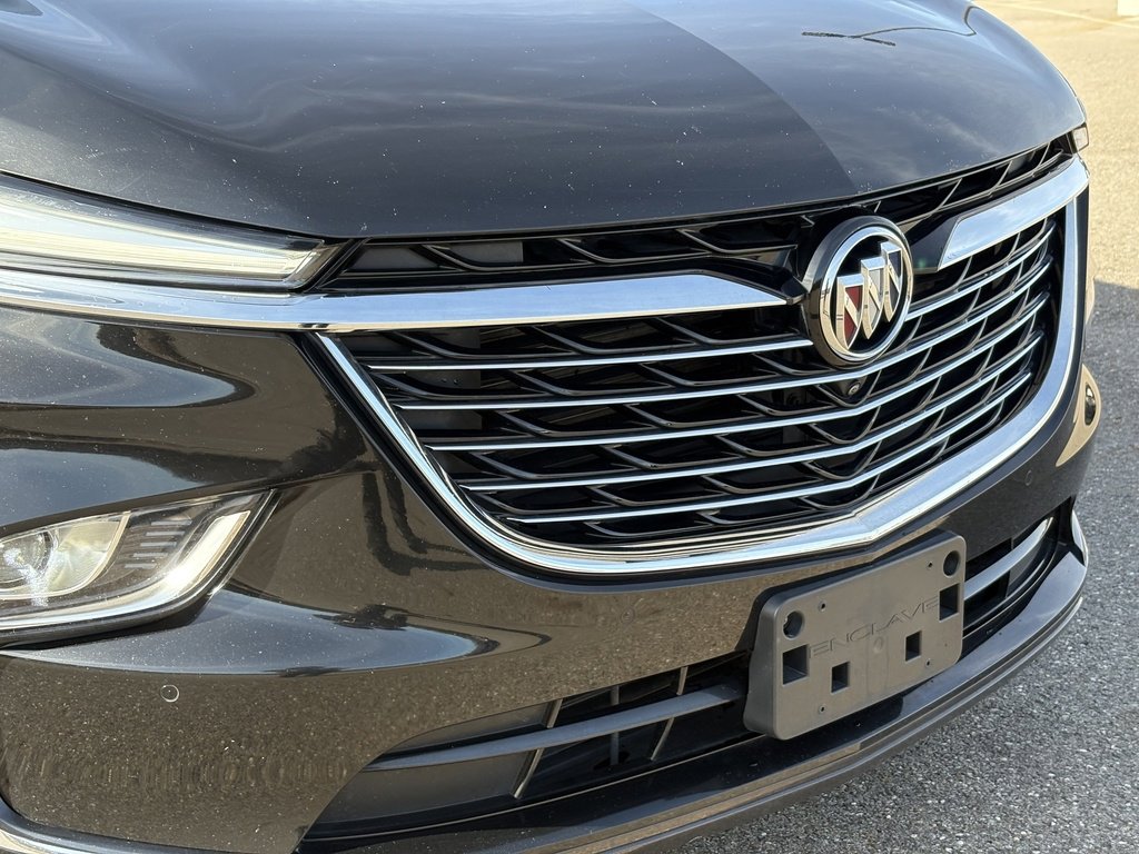Used 2024 Buick Enclave Premium image 9