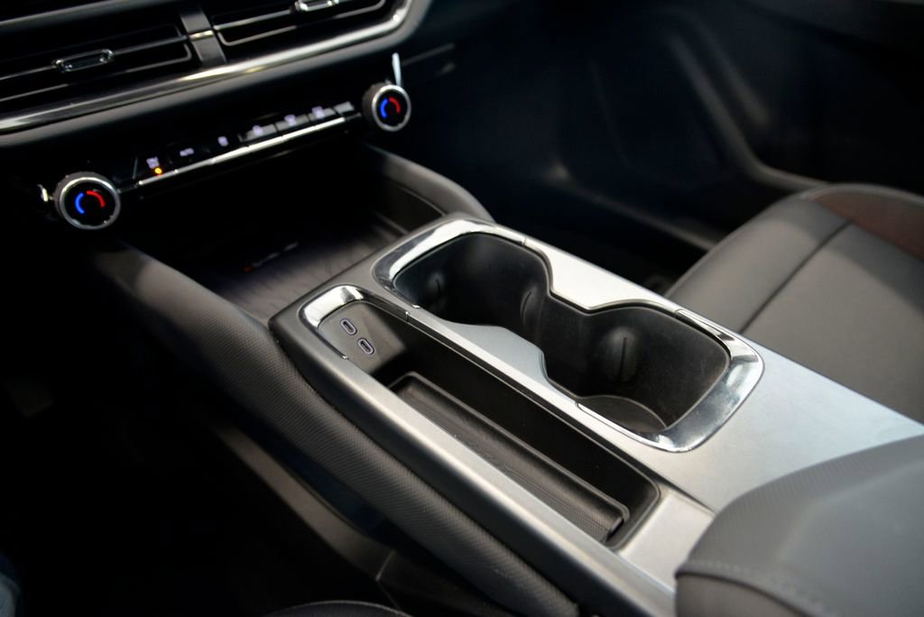 Certified 2025 Chevrolet Equinox EV RS w/ Convenience Package II image 25