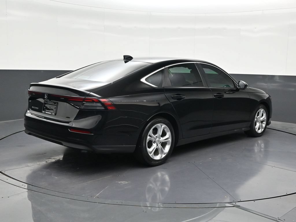 Used 2023 Honda Accord LX image 5