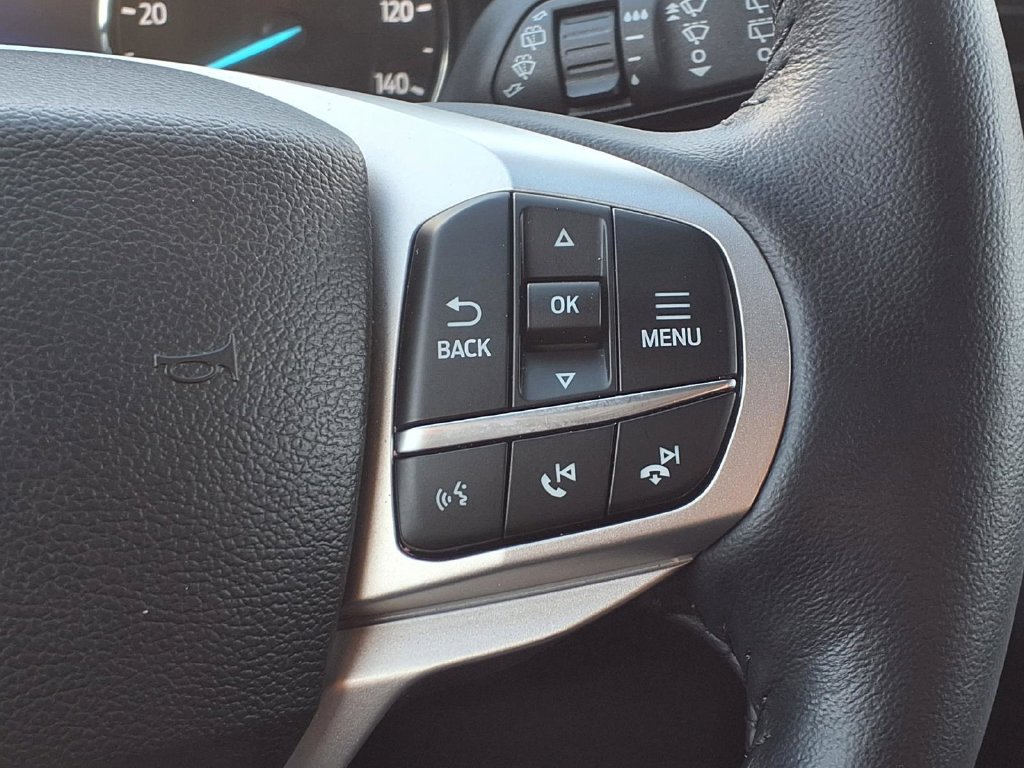Used 2024 Ford Explorer XLT RWD image 15