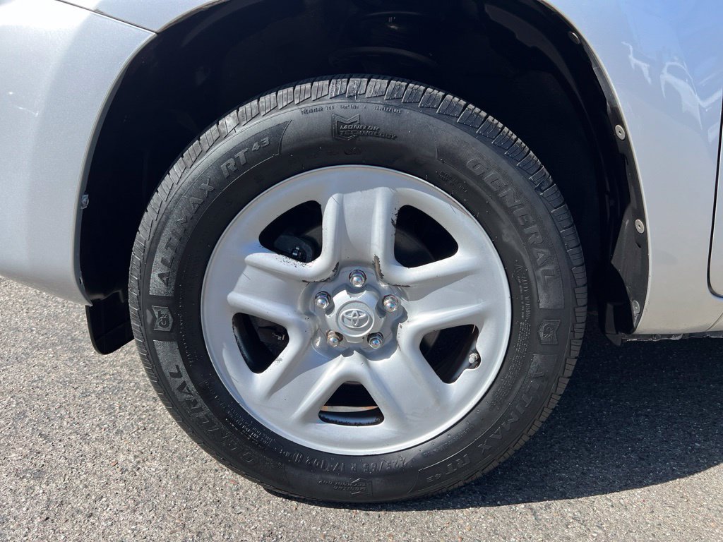 Used 2012 Toyota RAV4 4WD w/ Value Pkg image 9