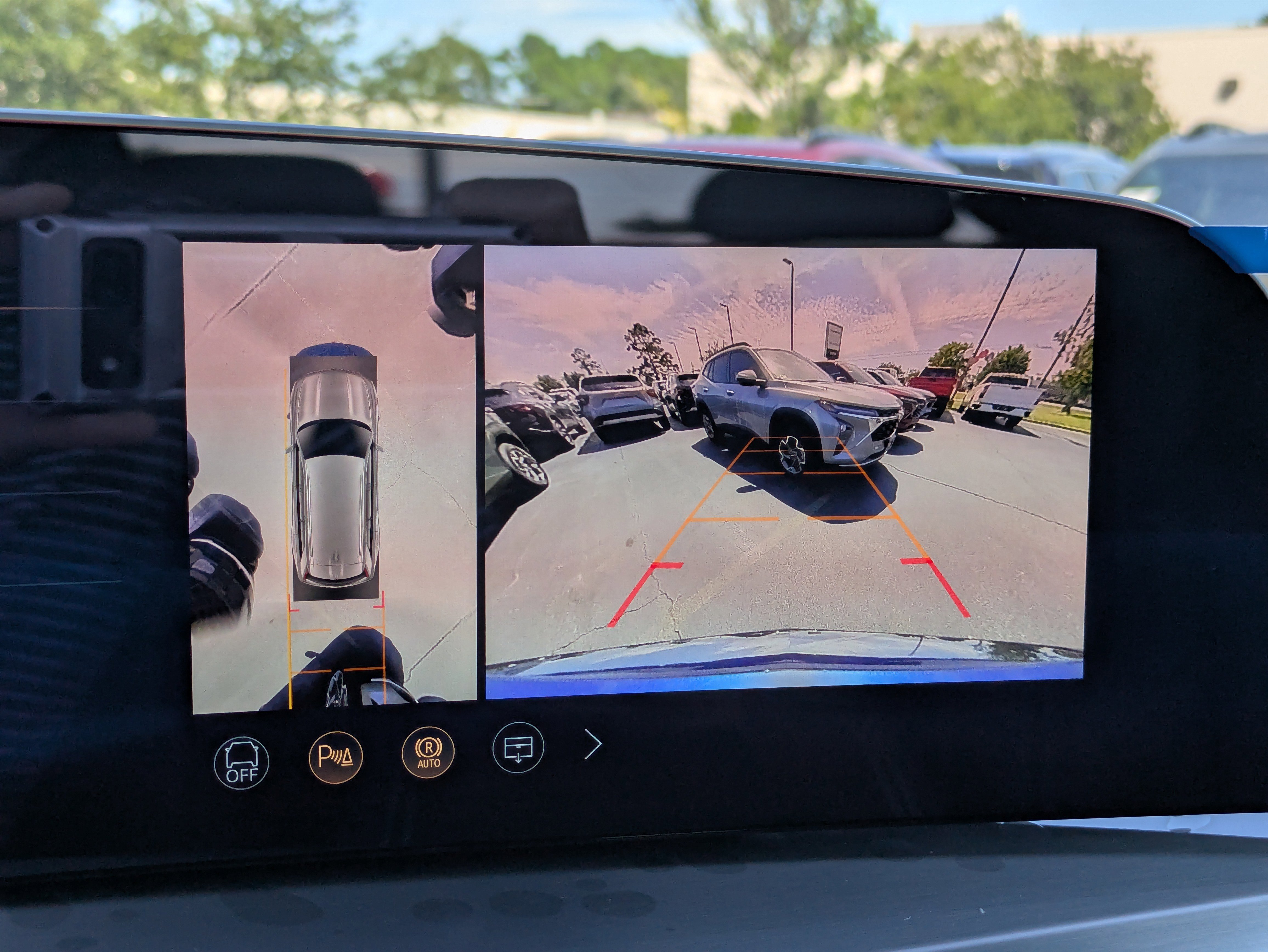 New 2026 Cadillac Vistiq Sport w/ LPO, Floor Liner Package image 13