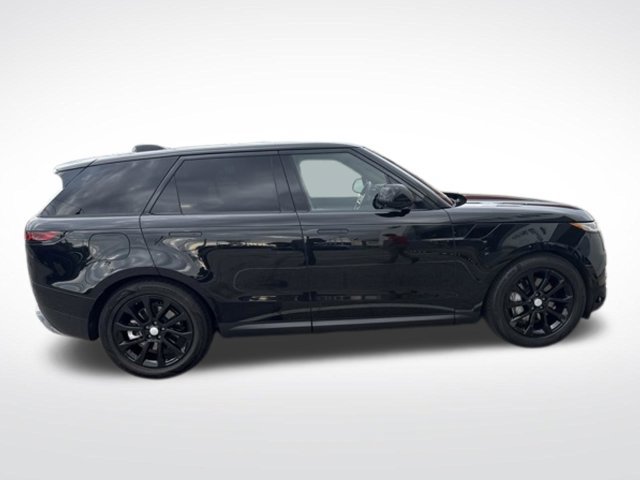 Used 2025 Land Rover Range Rover Sport SE AWD/4WD image 4