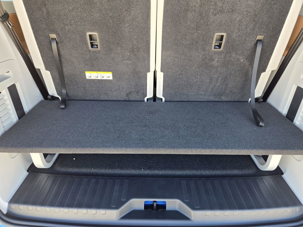 New 2025 Volkswagen ID. Buzz Pro S Plus image 24