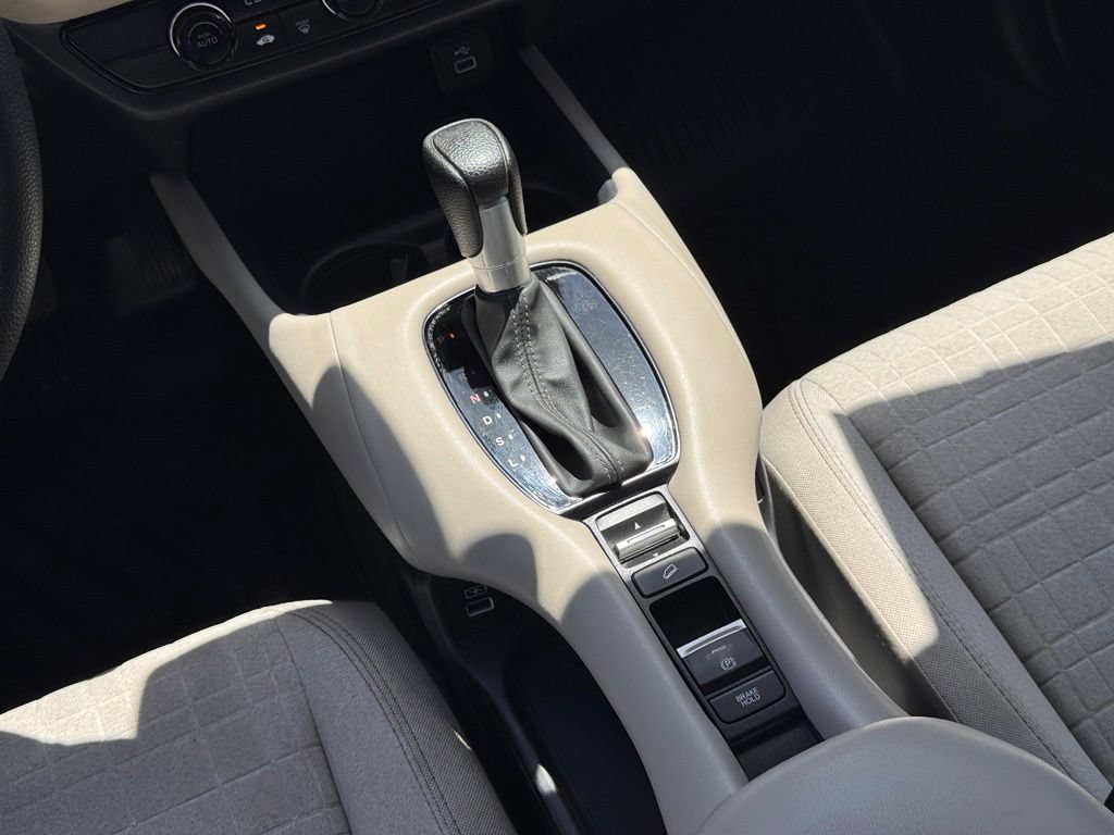 Used 2023 Honda HR-V LX image 17