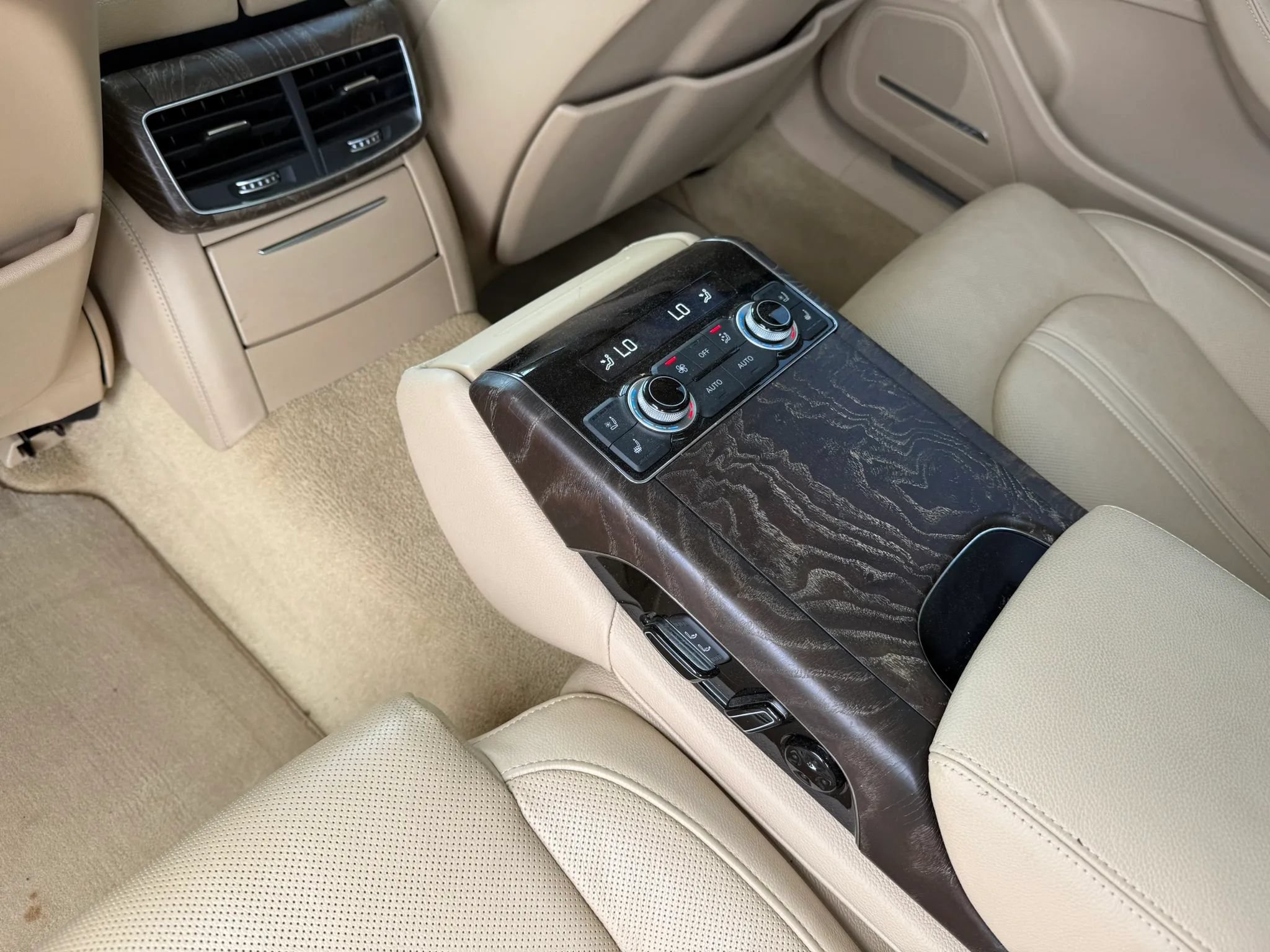 Used 2015 Audi A8 L 4.0T w/ Premium Package AWD/4WD image 18