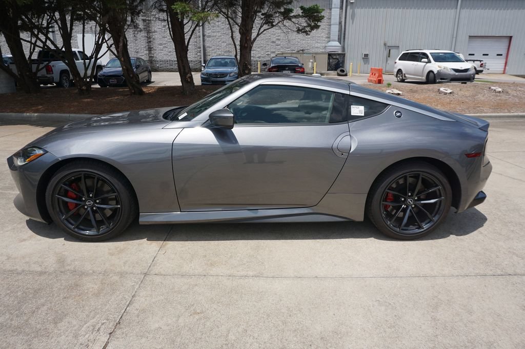 Used 2024 Nissan Z Performance w/ Floor Mat Package RWD image 15