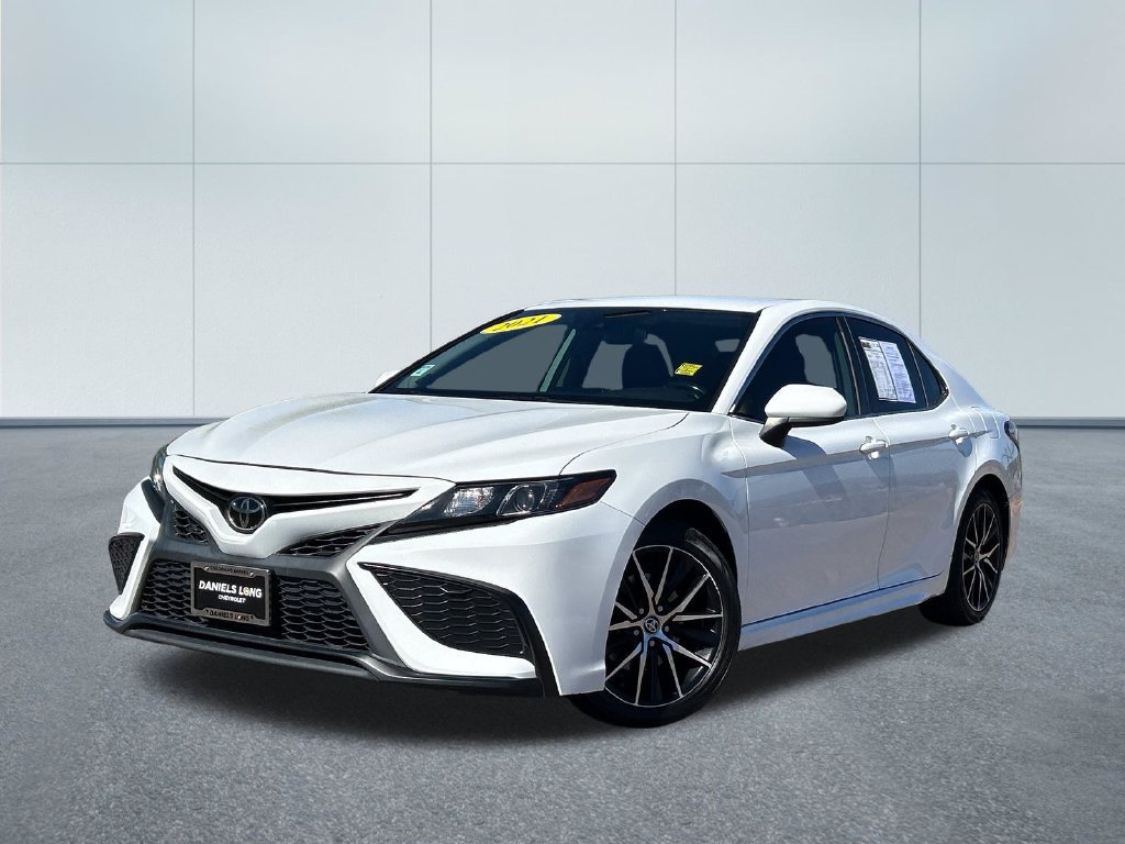 Used 2021 Toyota Camry SE