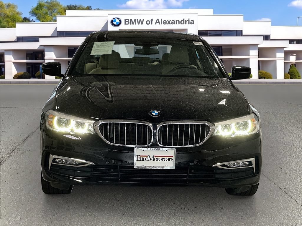Used 2018 BMW 530i xDrive w/ Premium Package AWD/4WD image 2