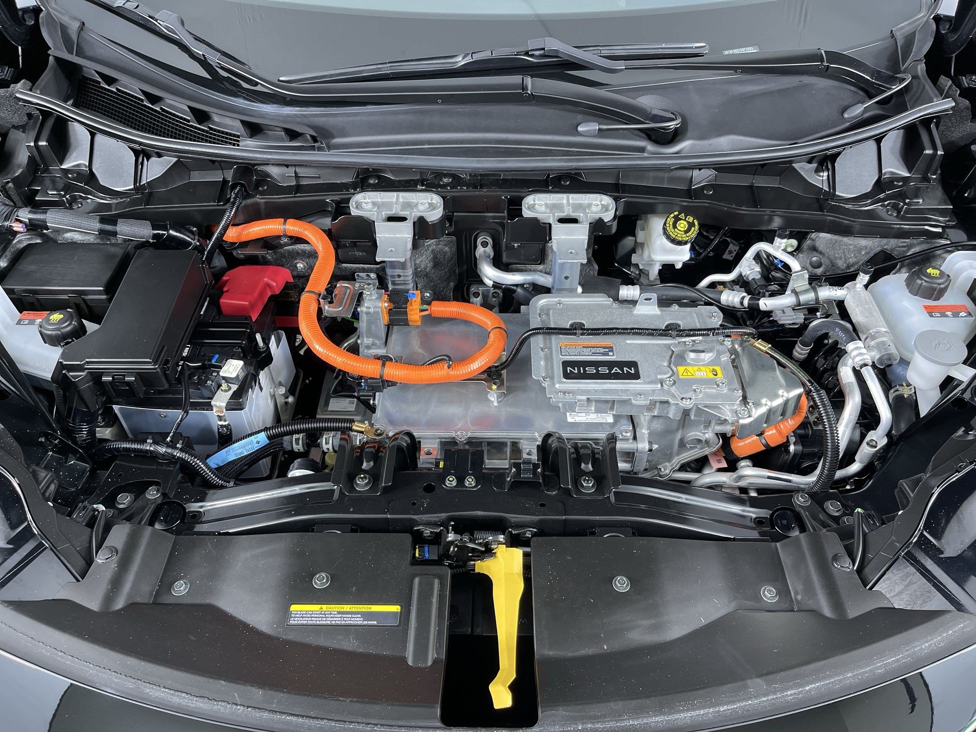 Certified 2024 Nissan Ariya AWD image 28