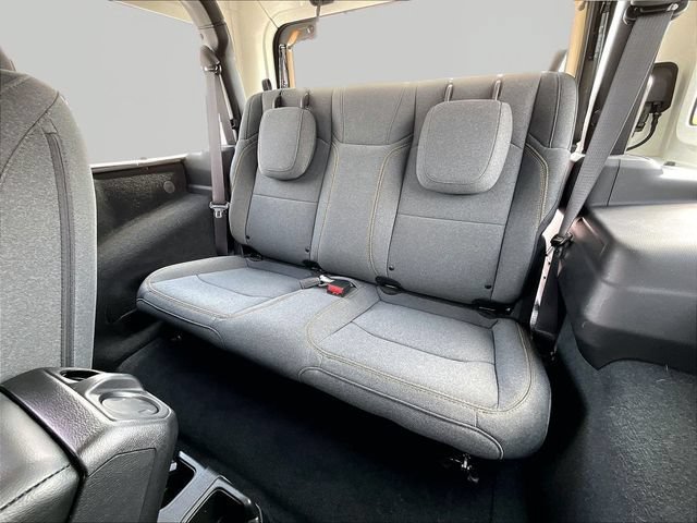 Used 2025 Jeep Wrangler Sport AWD/4WD image 15