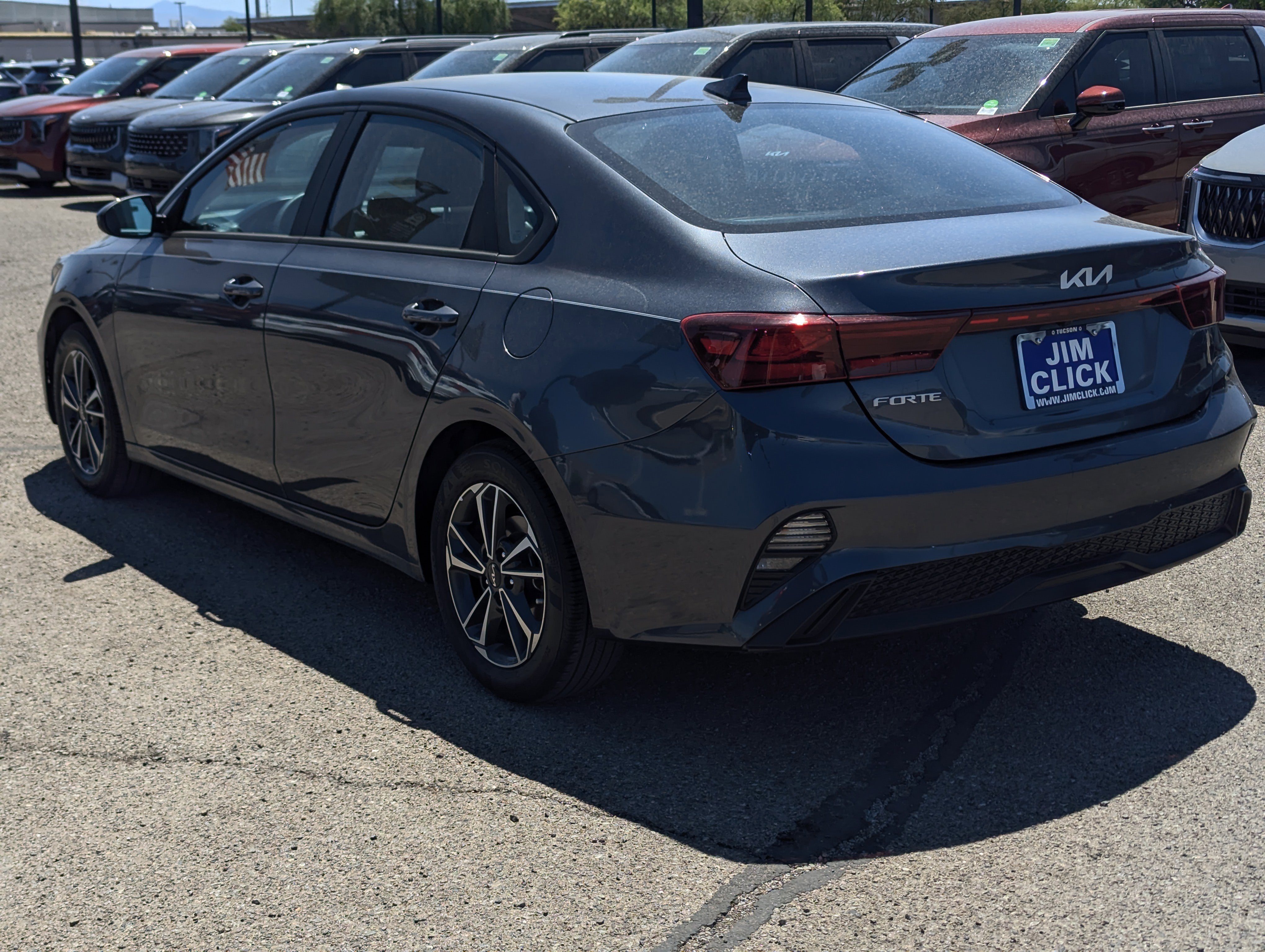 Certified 2024 Kia Forte LXS FWD image 4