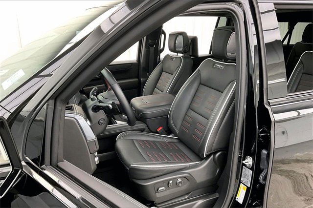 Certified 2025 GMC Yukon XL AT4 Ultimate image 8