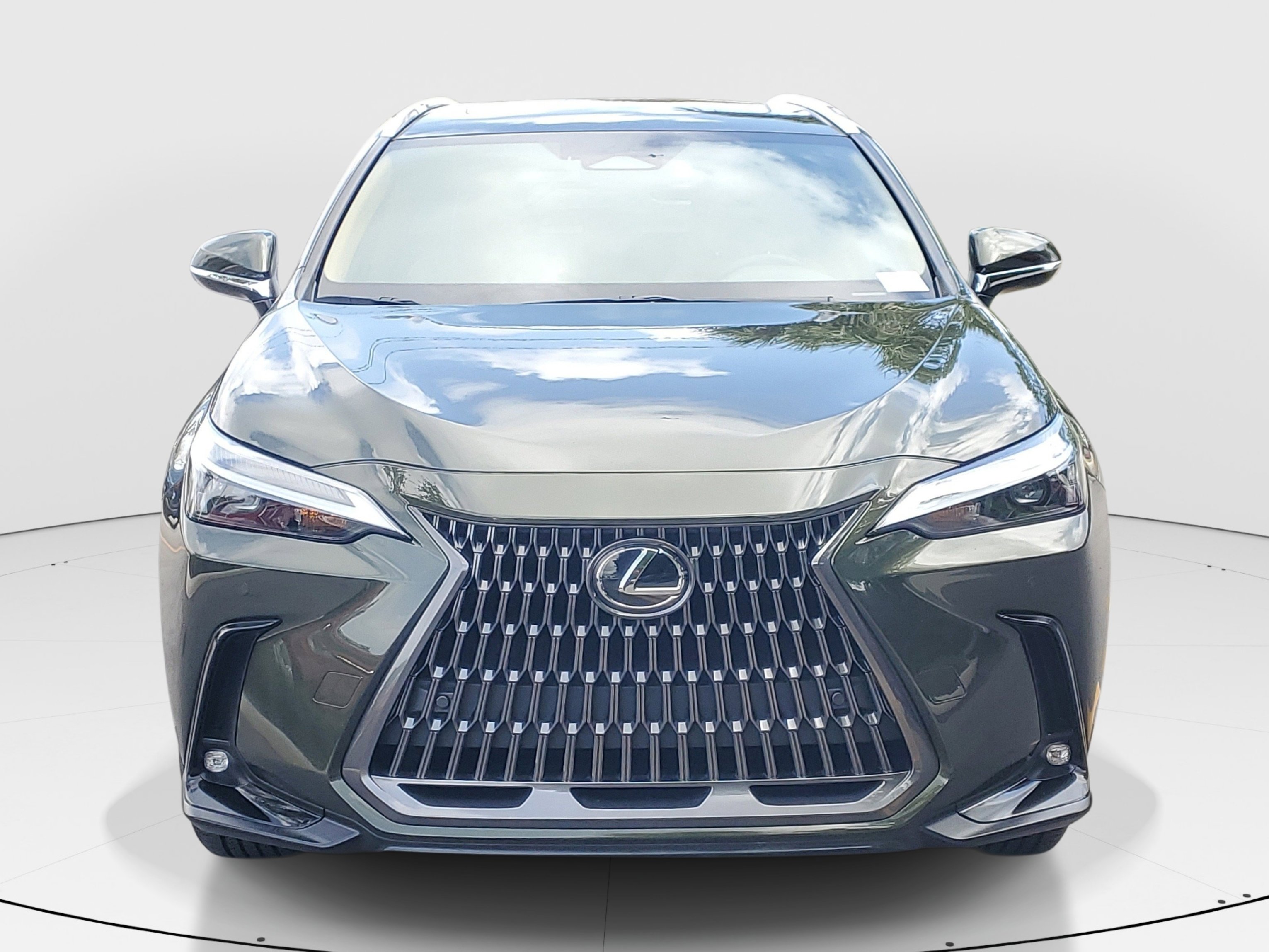 Used 2024 Lexus NX 250 FWD w/ Towing Package (2000 Lbs) image 2