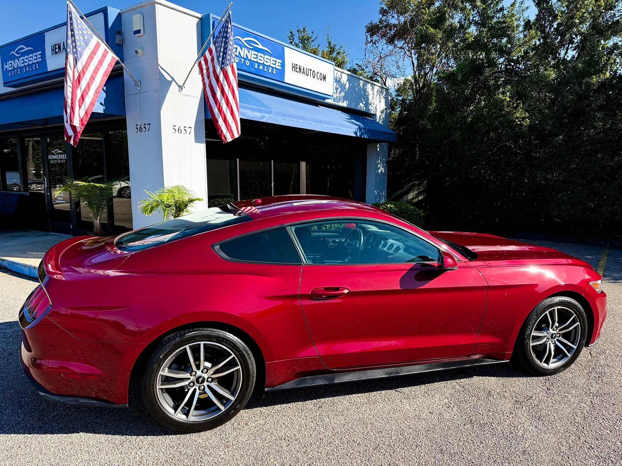 Used 2015 Ford Mustang Premium w/ Equipment Group 201A RWD image 21