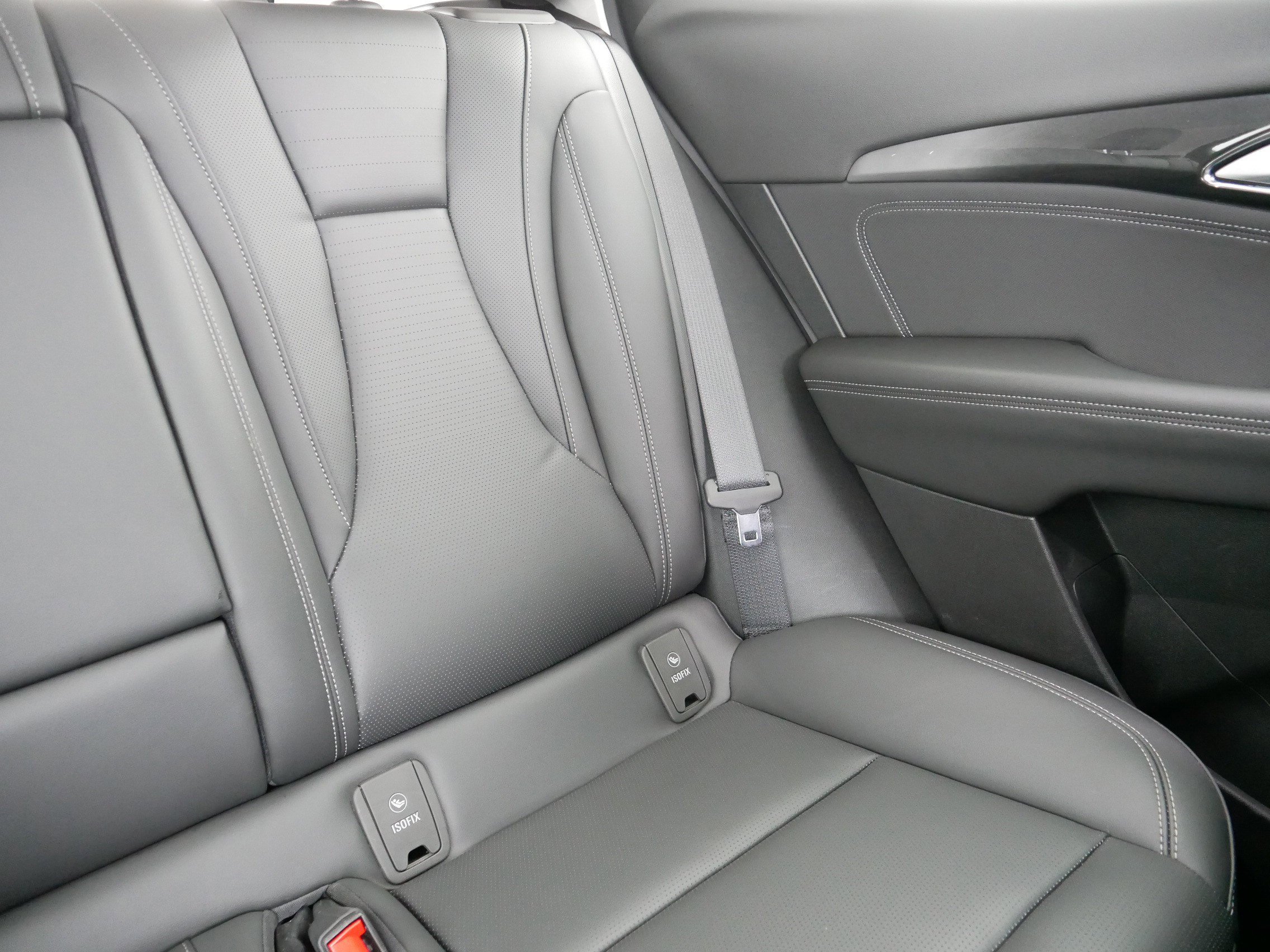 Certified 2025 Buick Envision Preferred image 14