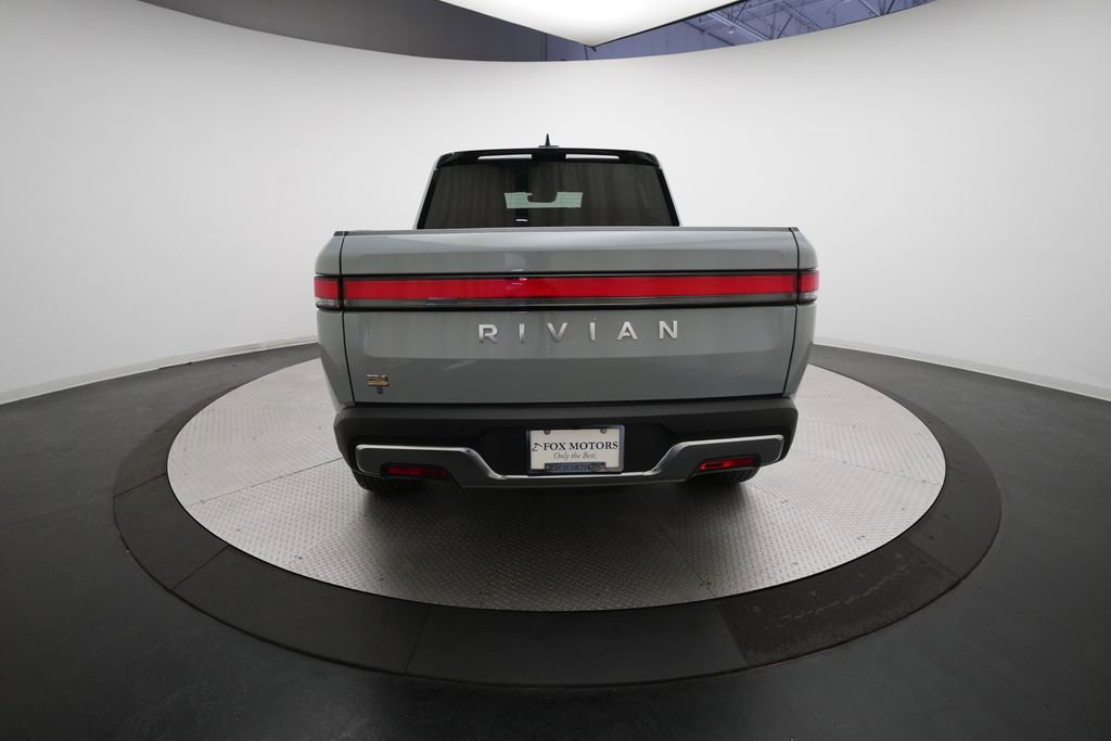 Used 2022 Rivian R1T Adventure image 11