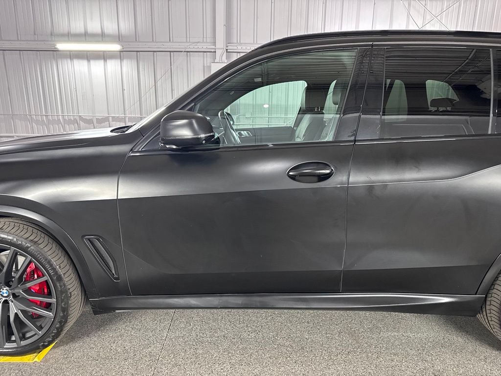 Used 2022 BMW X5 xDrive40i AWD/4WD image 17