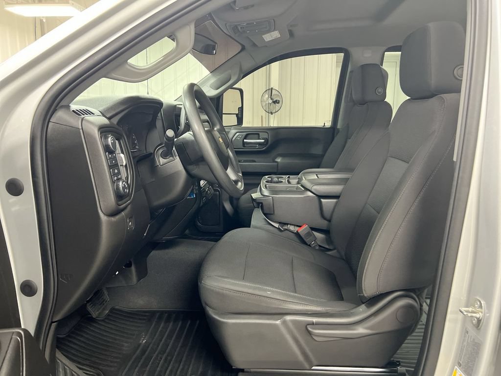 Used 2023 Chevrolet Silverado 2500 Custom w/ Custom Convenience Package AWD/4WD image 19