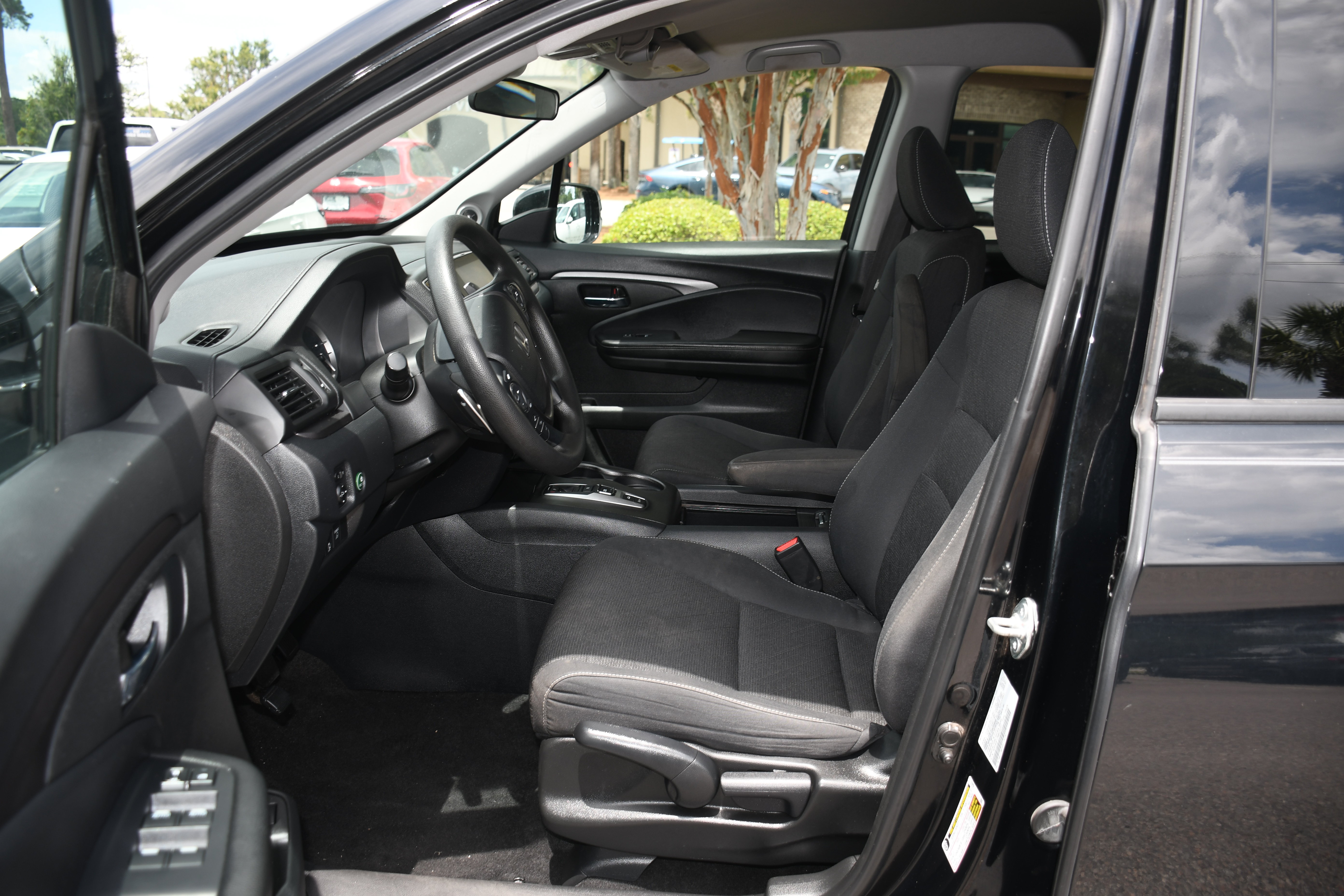 Used 2021 Honda Ridgeline Sport image 7