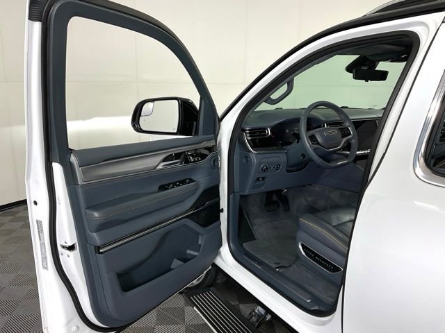 Used 2023 Jeep Grand Wagoneer L Series II w/ Convenience Group III image 26