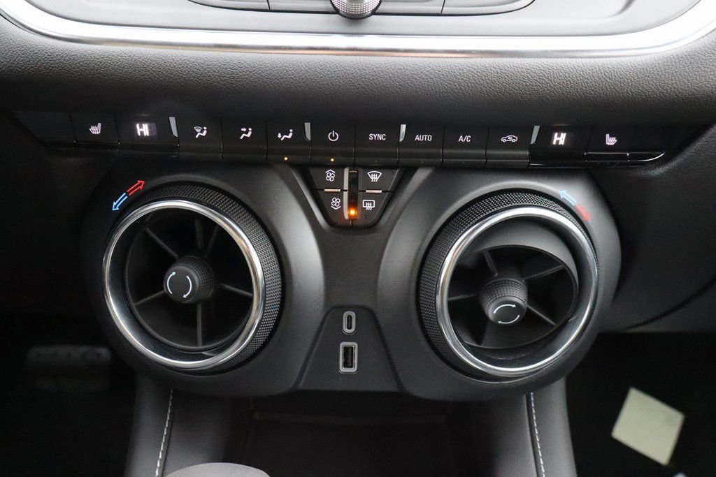 New 2026 Chevrolet Blazer LT w/ LPO, Black Sport Package image 13