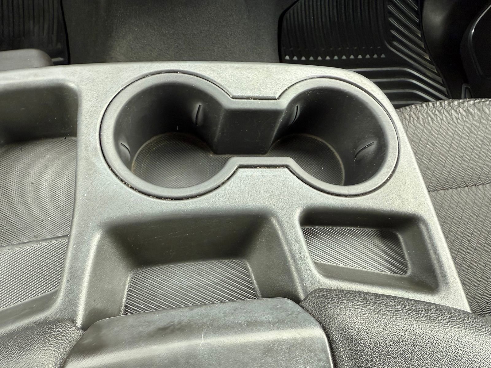 Used 2023 Chevrolet Silverado 1500 LT AWD/4WD image 23