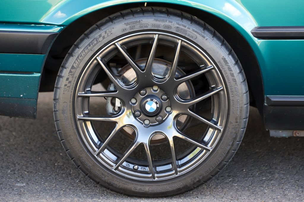 Used 1992 BMW 325i Convertible RWD image 52