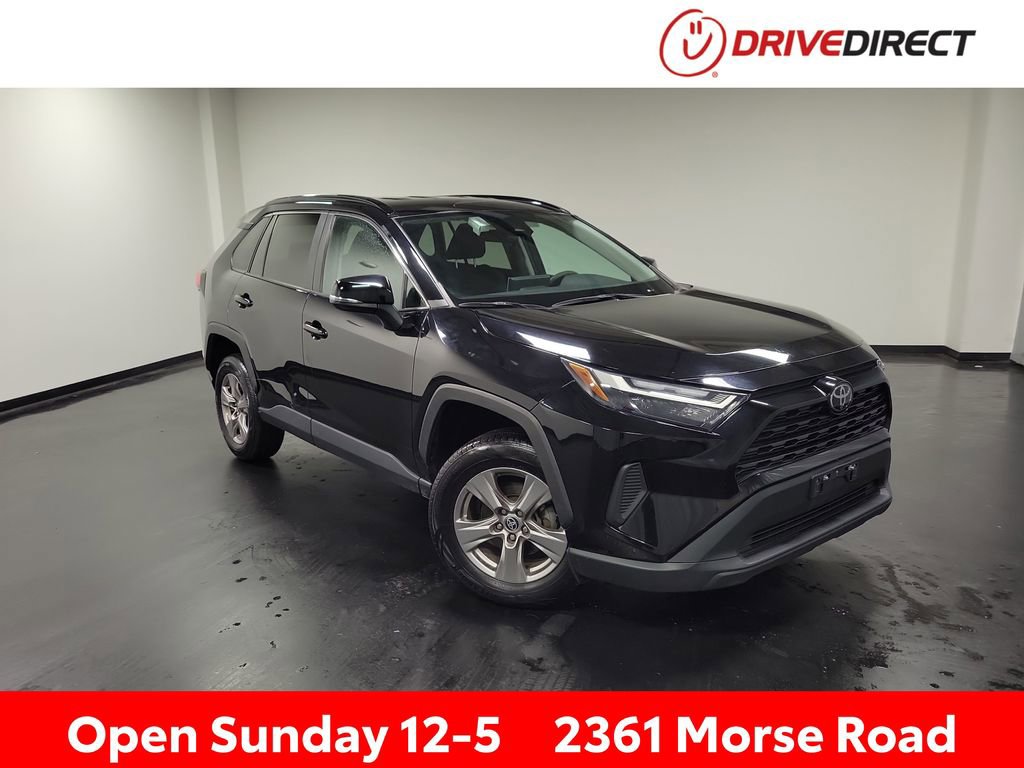Used 2023 Toyota RAV4 XLE FWD image 1