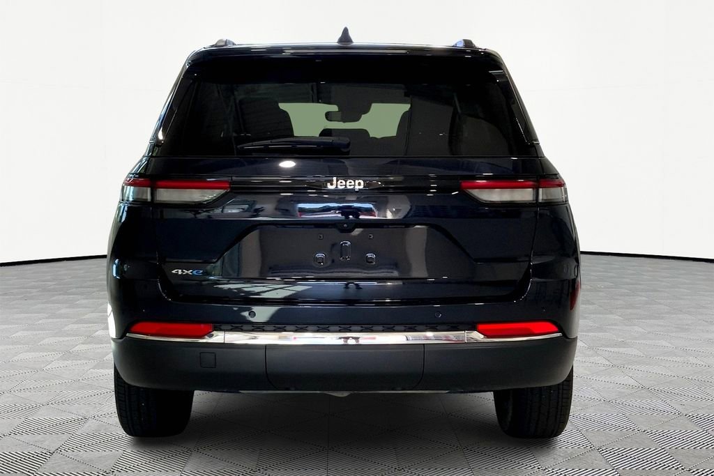 Used 2023 Jeep Grand Cherokee 4WD 4xe image 6