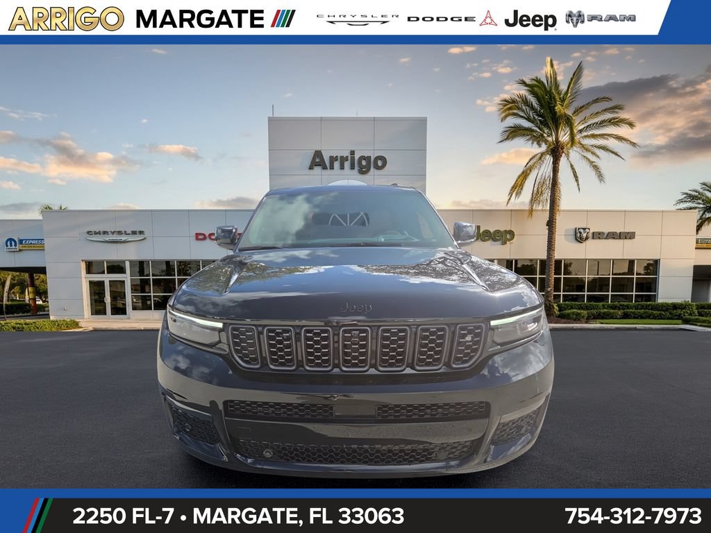 New 2025 Jeep Grand Cherokee L Summit AWD/4WD image 3