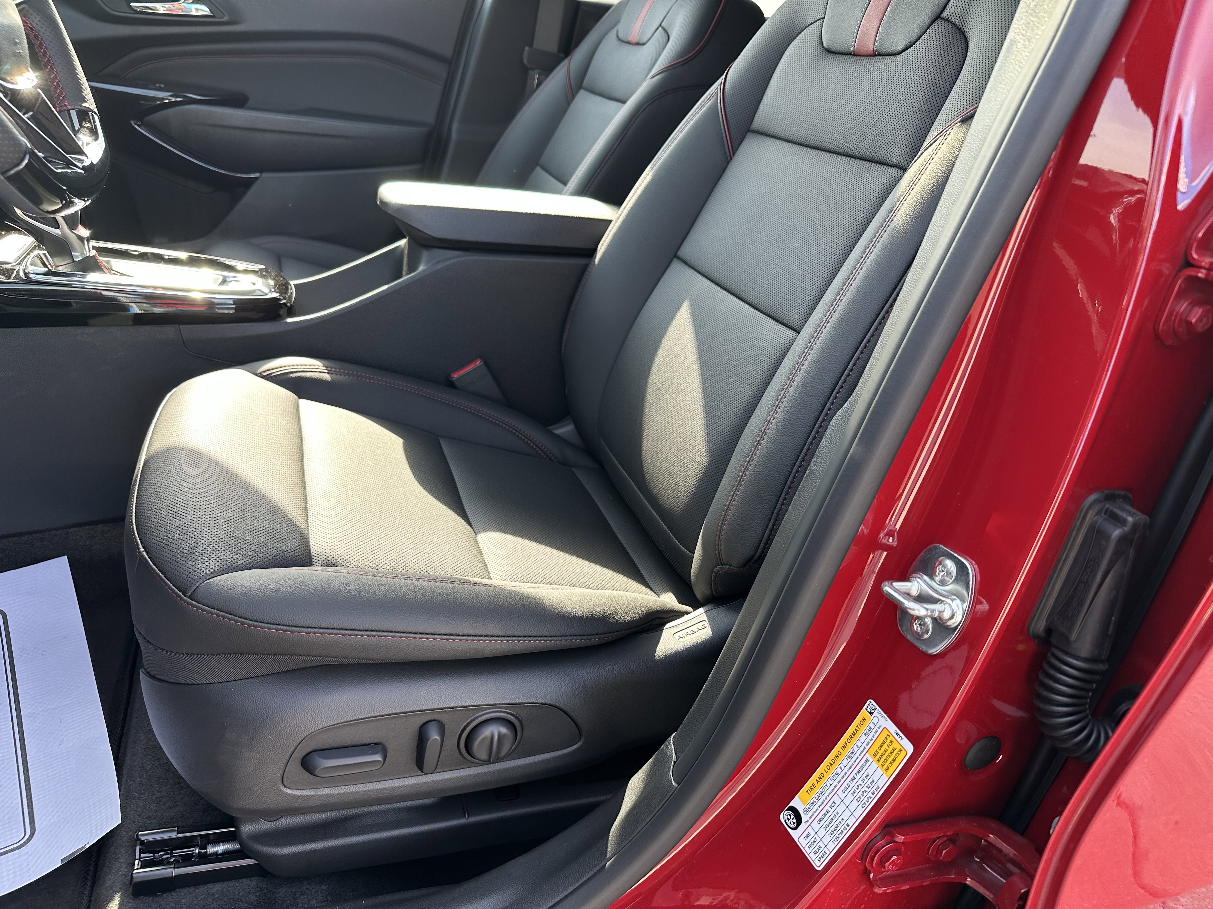 New 2026 Chevrolet Trax RS w/ Sunroof Package image 16